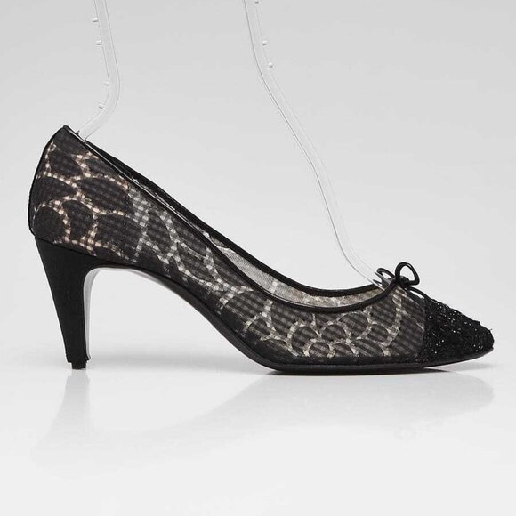 Chanel Black Mesh/Tweed Cap Toe Pumps Size 8/38.5 - Picture 2 of 5
